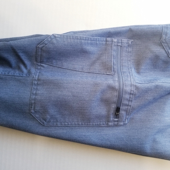 🌸 FIGS | Cargo Pocket Scrub size XS - Picture 2 of 9